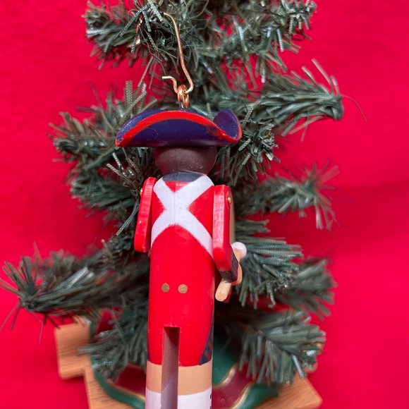 Early American Clothespin Soldier Hallmark Ornament - Picture 3 of 6